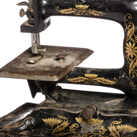Kleine Handkurbel-Tischn&auml;hmaschine, deutsch, um 1900