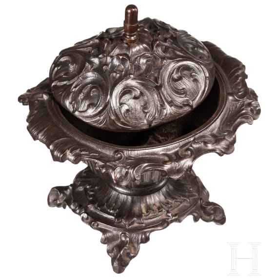 Dose aus Eisenguss, K&ouml;niglich Preu&szlig;ische Eisengie&szlig;erei, Berlin, um 1850