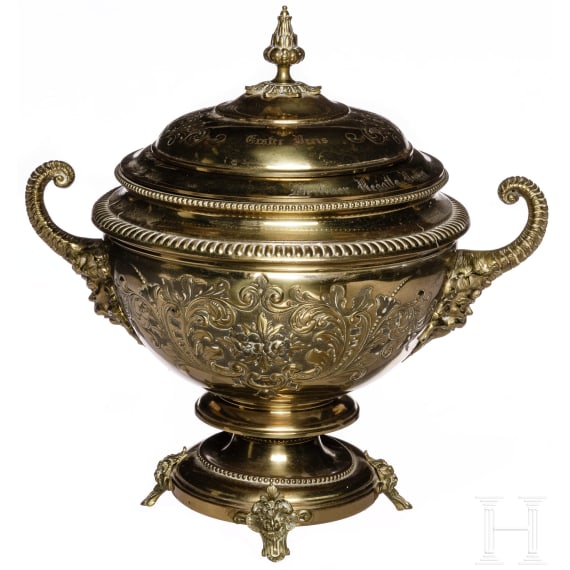 Berliner Regatta-Verein 1881 - Pokal und Bild des Siegerbootes aus dem Jahr 1883