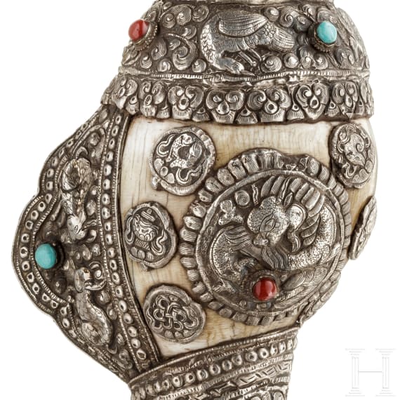 Silbermontiertes Schneckenhorn (Shankha), Tibet, 19. Jhdt.
