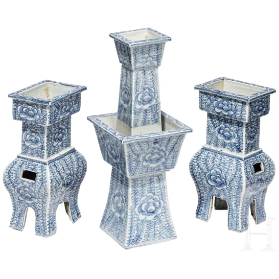 Drei Kerzenhalter, China, sp&auml;te Qing-Dynastie, um 1850