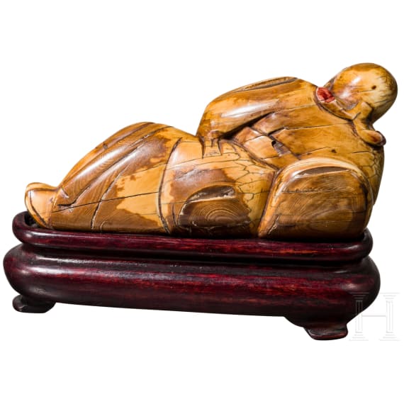 Elfenbeinfigur eines ruhenden Weisen, China, Qing-Dynastie