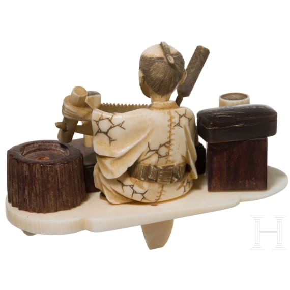 Okimono eines Handwerkers, Japan, Meiji-Period