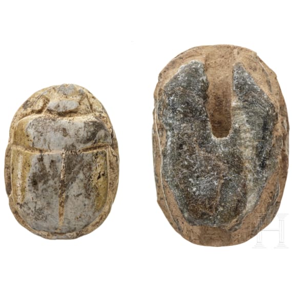 Zwei Amulettskarab&auml;en, alt&auml;gyptisch, 2. - 1. Jtsd. v. Chr.
