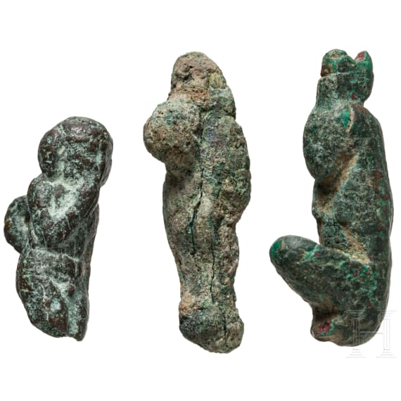 Drei Miniatur-Bronzeanh&auml;nger mit Gottheiten, alt&auml;gyptisch, 2. - 1. Jtsd. v. Chr.