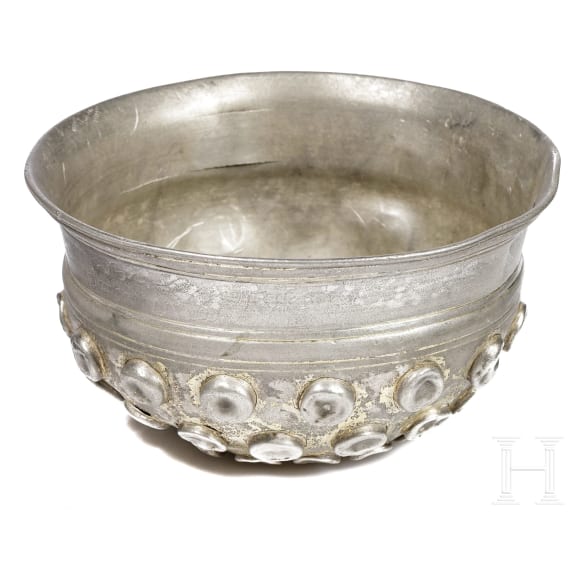Silberschale mit Noppendekor, Vorderer Orient, fr&uuml;hach&auml;menidisch, 5. Jhdt. v. Chr.