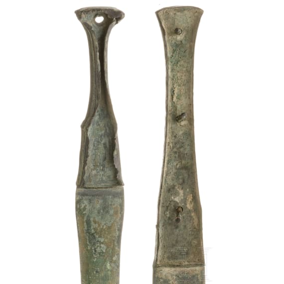 Zwei Bronzedolche, Luristan, 12. - 11. Jhdt. v. Chr.