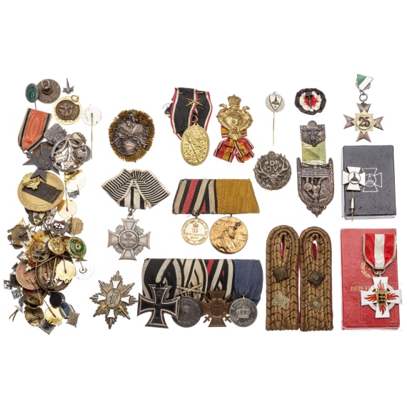 A large group of awards, mostly German Empire