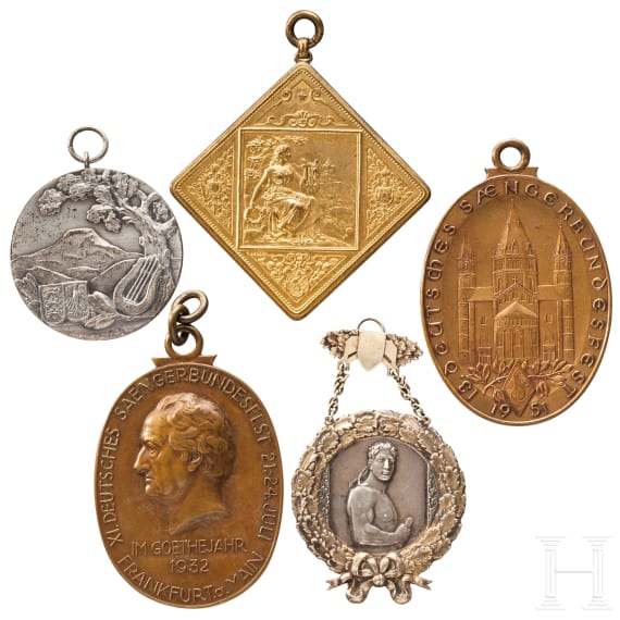 Five big medals and plaques of German national singers' festivals