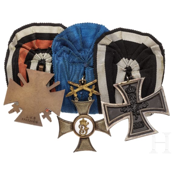 Estate Major Kissling - a 3-place medal buckle with an EK 2nd class, a Wuerttemberg-Friedrich-Order, a Knight's Cross 2nd Class with Swords, an Honour Cross of the WW and a metal ID of IR 127