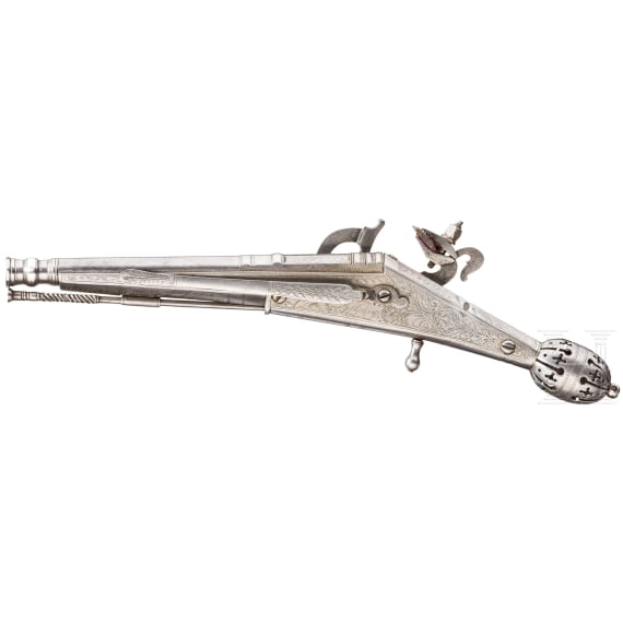A full-metal snaphaunce lock pistol, modern collector's replica in the style of the 17th century