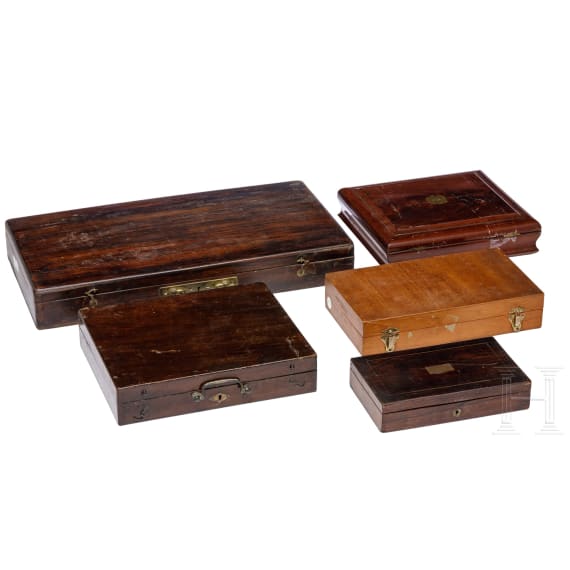 Lot of wooden cases for handguns, 19/20th century