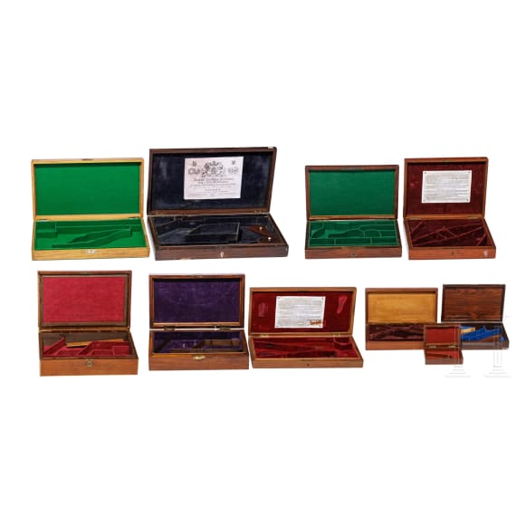 Lot of wooden cases for handguns, 19/20th century