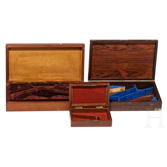 Lot of wooden cases for handguns, 19/20th century