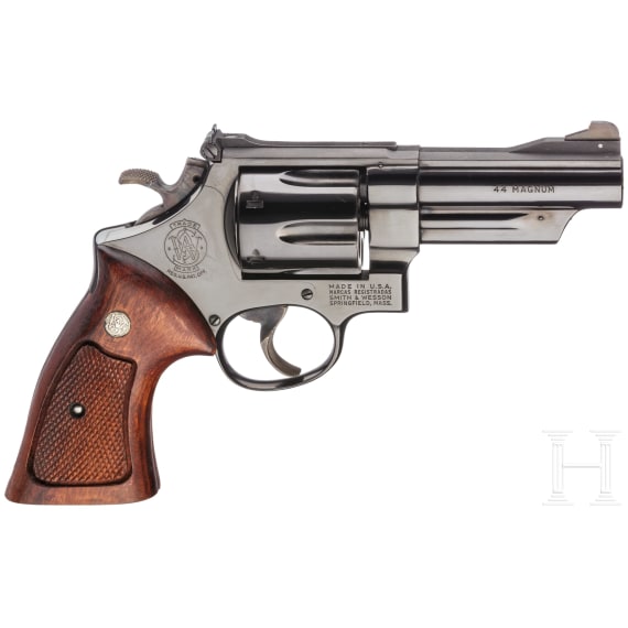Smith & Wesson Mod. 29-2, "The .44 Magnum", in Kiste