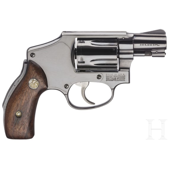 Smith & Wesson Mod. 40, "The Centennial"