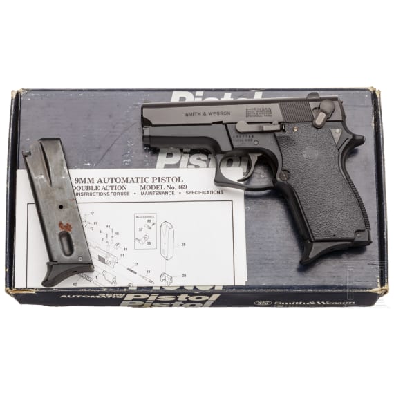 Smith & Wesson Mod. 469, "The Minigun", im Karton