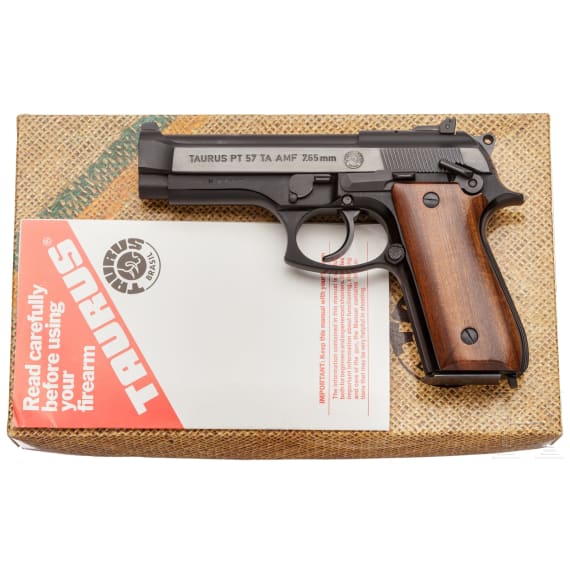 Lot 8393 | Modern pistols and revolvers | Online Catalogue | O88s 