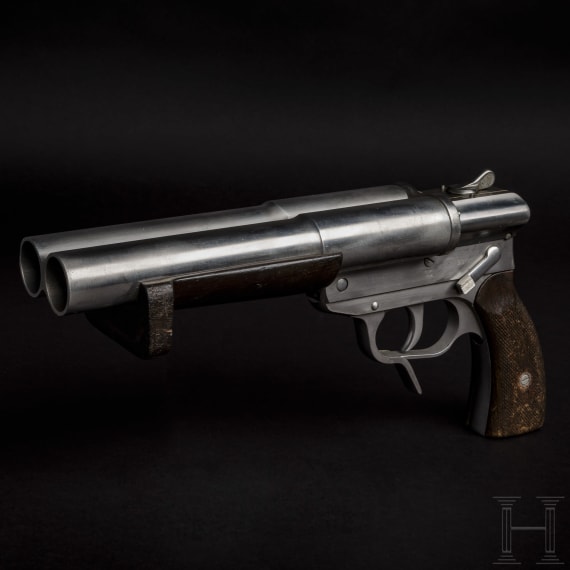 A Walther SLd double-barrel flare gun for the Navy