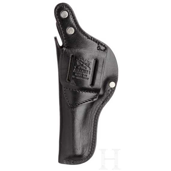 High Standard Sentinel MK IV, mit Holster