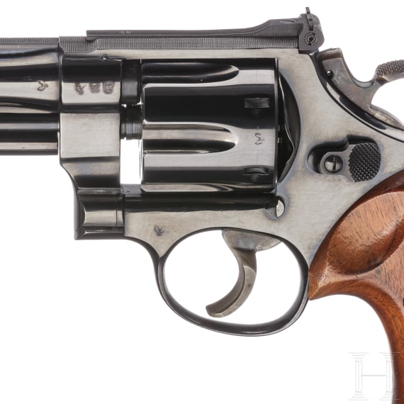 Smith & Wesson Mod. 27-2, "The 357 Magnum"