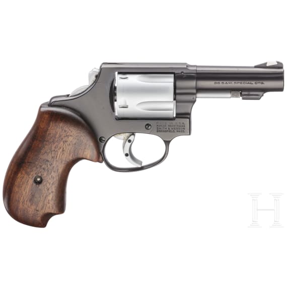 Smith & Wesson Mod. 36-1, two-tone, "The .38 Chief's Special"