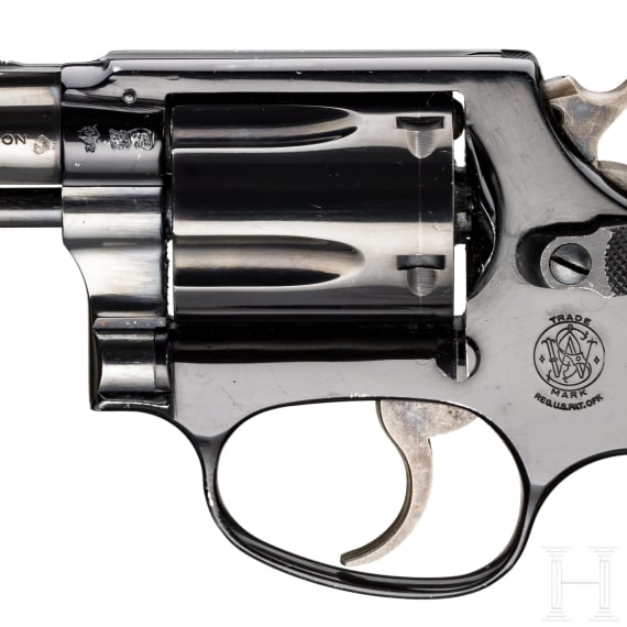 Smith & Wesson Mod. 37, "The .38 Chief's Special Airweight"