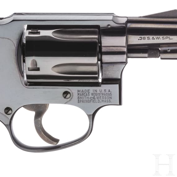 Smith & Wesson Mod. 49, "The Bodyguard", im Karton