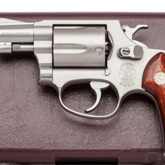 Smith & Wesson Mod. 60-3, "The Chief's Special Stainless - Lady Smith", in original S&W Lady-Smith case
