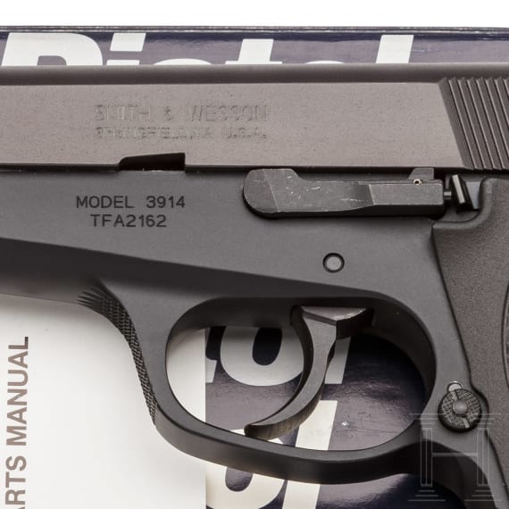 Smith & Wesson Mod. 3914 LS (Lady Smith), in box