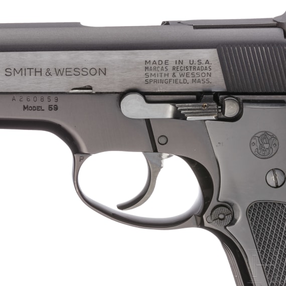 Smith & Wesson Mod. 59, "9 mm 14-shot Autoloading Pistol", mit Holster