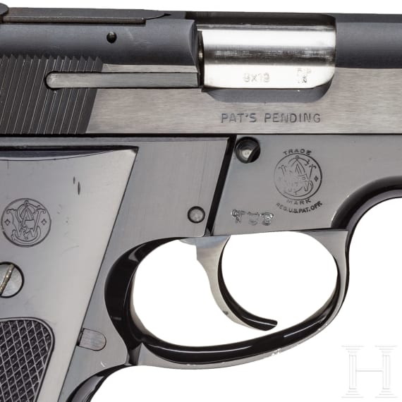 Smith & Wesson Mod. 59, "14-Shot Autoloading Pistol"