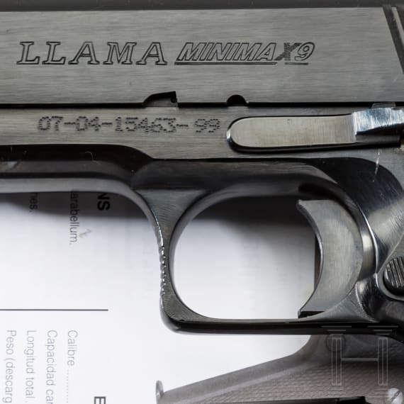 Llama Minimax 9, in Box