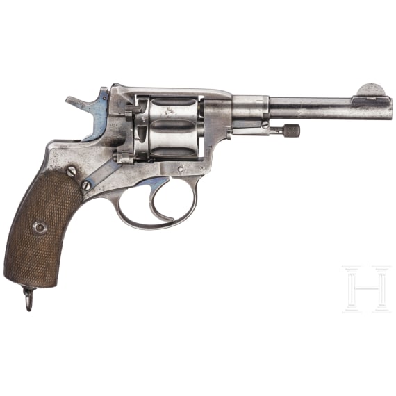 A Nagant Mod. 1895 revolver, Tula 1905, with holster