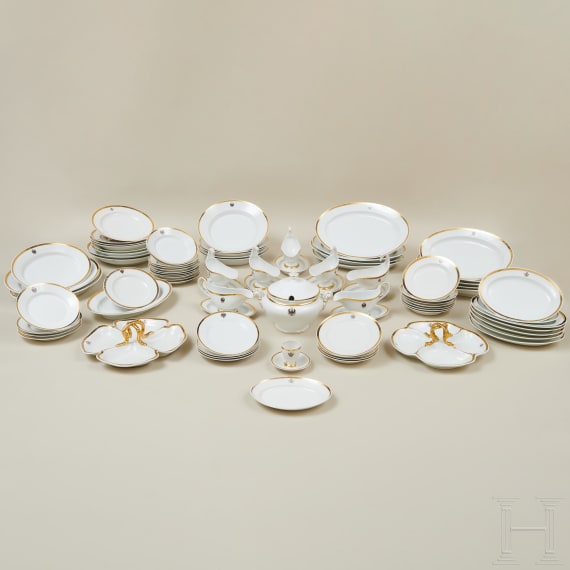 78 German pieces from the large dinner service of the Princes of Schwarzburg-Rudolstadt, 19th and early 20th century