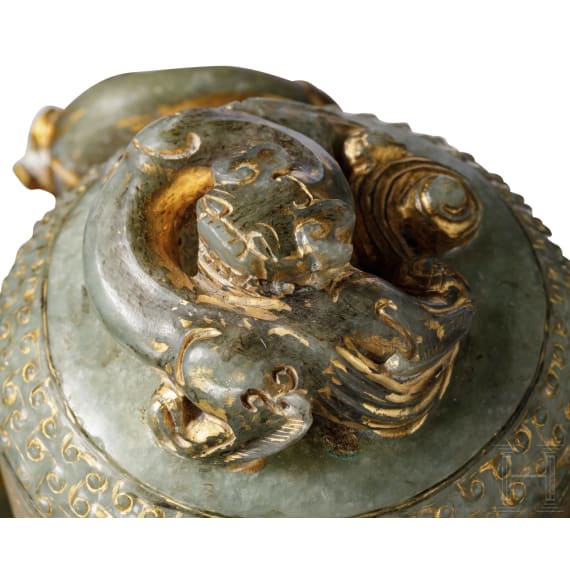 Mehrteiliges teilvergoldetes Altargefäß, Jade, China