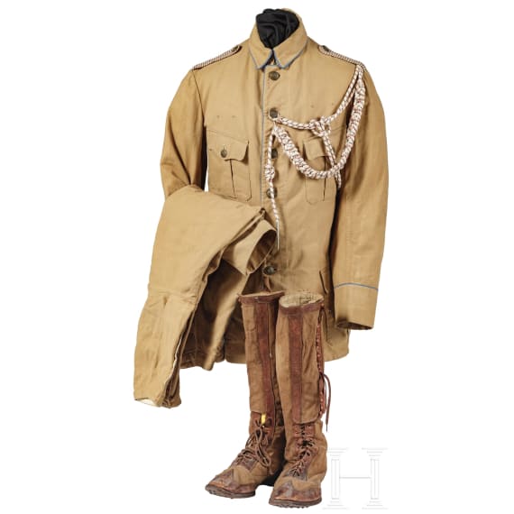 A uniform for members of the Schutztruppe, circa 1900