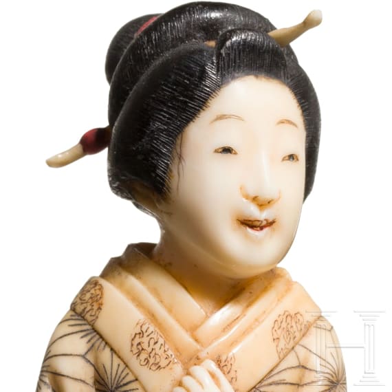 Okimono einer Geisha, Japan, Meiji-/Taisho-Periode