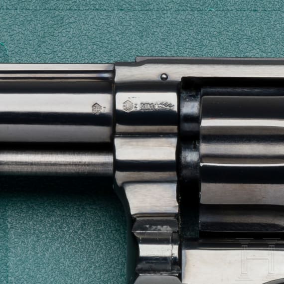 Smith & Wesson Mod. 17-3, "The K-22 Masterpiece", im Koffer