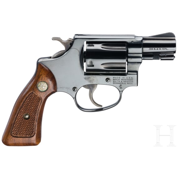 Smith & Wesson Mod. 36, "The .38 Chief's Special"
