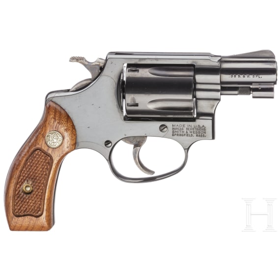 Smith & Wesson Mod. 36-7, "The .38 Chief's Special", im Karton