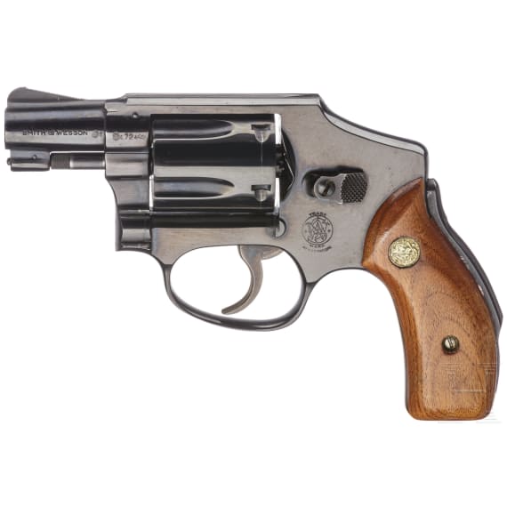 Smith & Wesson Mod. 40, "The Centennial"