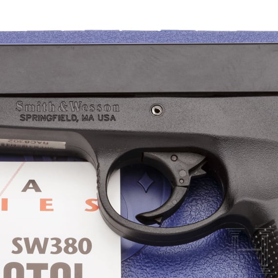 Smith & Wesson Mod. SW 380, "Baby Sigma", im Koffer