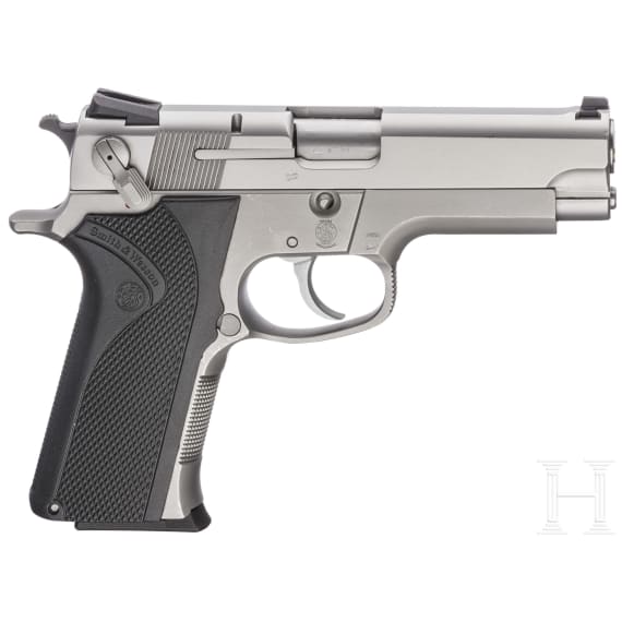 Smith & Wesson Mod. 4006, "Third Generation Compact & Full-Size .40 S&W", Stainless, im Karton