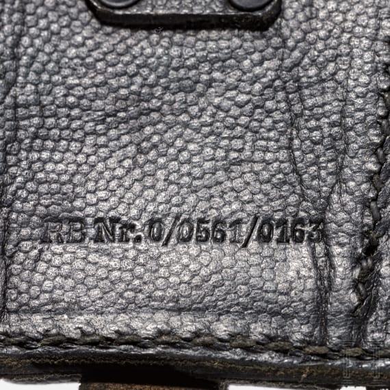 Gro&szlig;es Konvolut Patronentaschen und Koppelschuhe