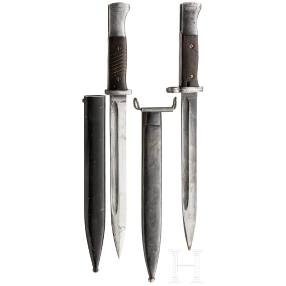 Zwei deutsche Bajonette M 84/98 der Firma Mundlos, Magdeburg, 1930er Jahre