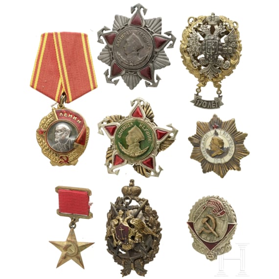 Sammlung von etwa 280 Auszeichnungen, Kleinabzeichen und Kokarden, Sowjetunion/Russland, 1940 - 1995