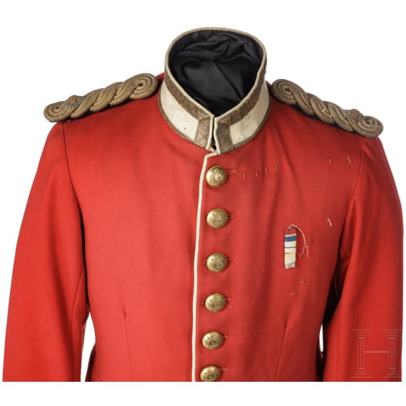 A tunic for a Lieutenant in the Bedfordshire Regiment, circa 1900