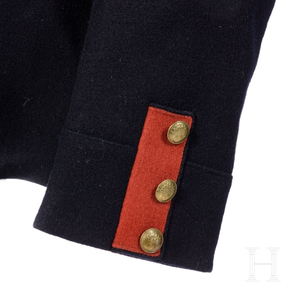 Zwei Uniformr&ouml;cke, Hose und Feldm&uuml;tze, 19./20. Jhdt.