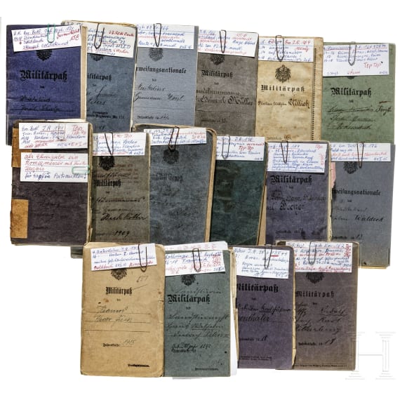 35 Milit&auml;rp&auml;sse/Soldb&uuml;cher von Angeh&ouml;rigen der Kaiserlichen Armee
